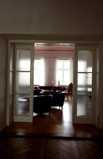 Фото номера Двухместный номер с 1 кроватью, вид на сад Гостевой дом Boutique Hotel Le Baron г. Găneşti 9